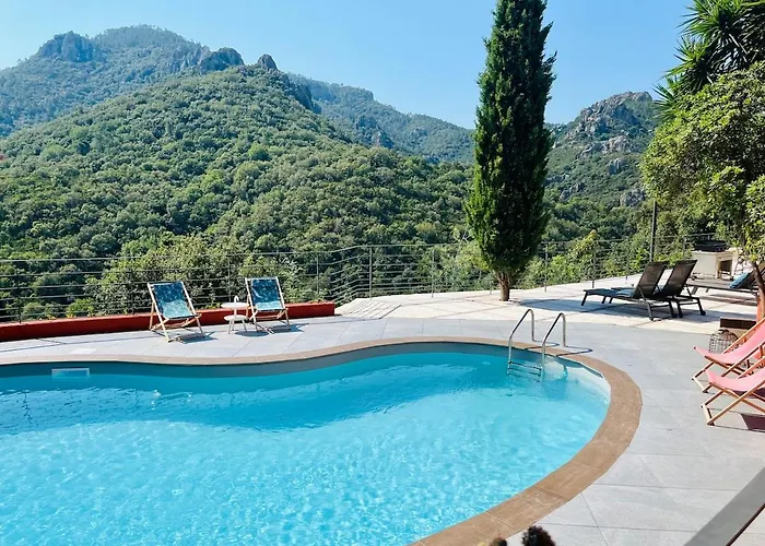 Villam With Heated Pool, Panoramic View, Sea Hébergement de vacances